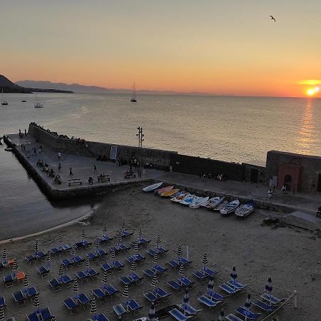 Casa Vacanze Tramonto Alla Marina Cefalù Exterior foto